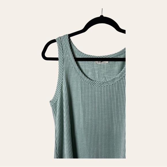 0439W. BLUMIN APPAREL TANK TOP 1X SAGE GREEN AND WHITE STRIPES - Picture 3 of 9